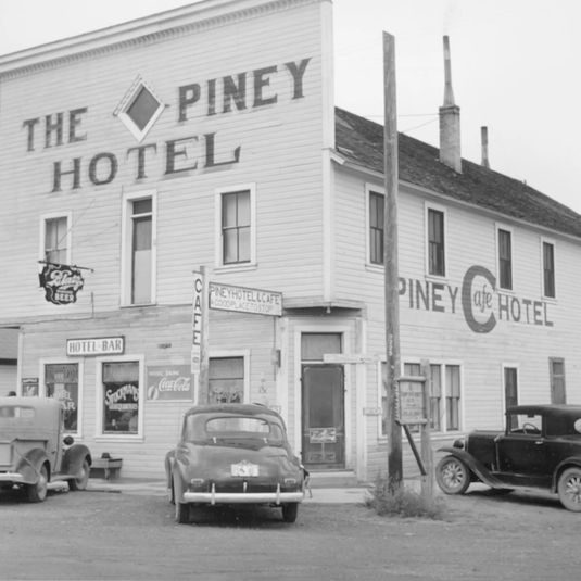 The Piney Hotel