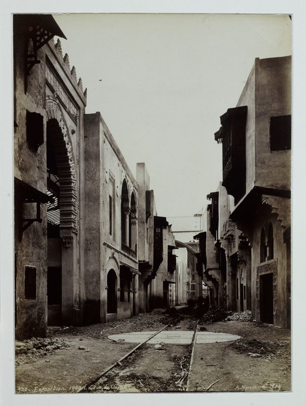 La rue du Caire reconstituée pour l'Exposition universelle de 1889. Champ-de-Mars, 7ème arrondissement, Paris.