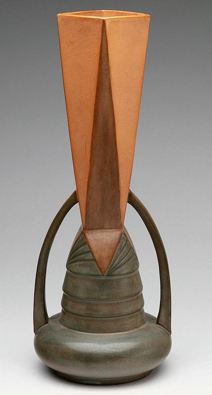FUTURA / ARCHES (No. 411) 14-inch Vase