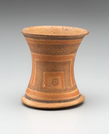 Pot-stand
Vase (former title)