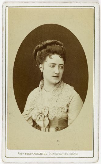 Portrait de Montchanin, danseuse à l'Opéra entre 1870 et 1872.
