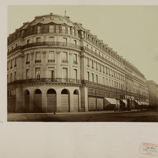 Angle de la rue Scribe et le boulevard des Capucines, 9ème arrondissement, Paris.