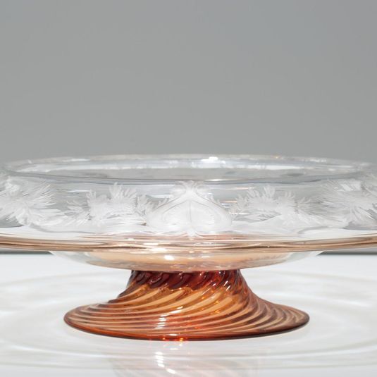 Rosa and Clear Centerbowl