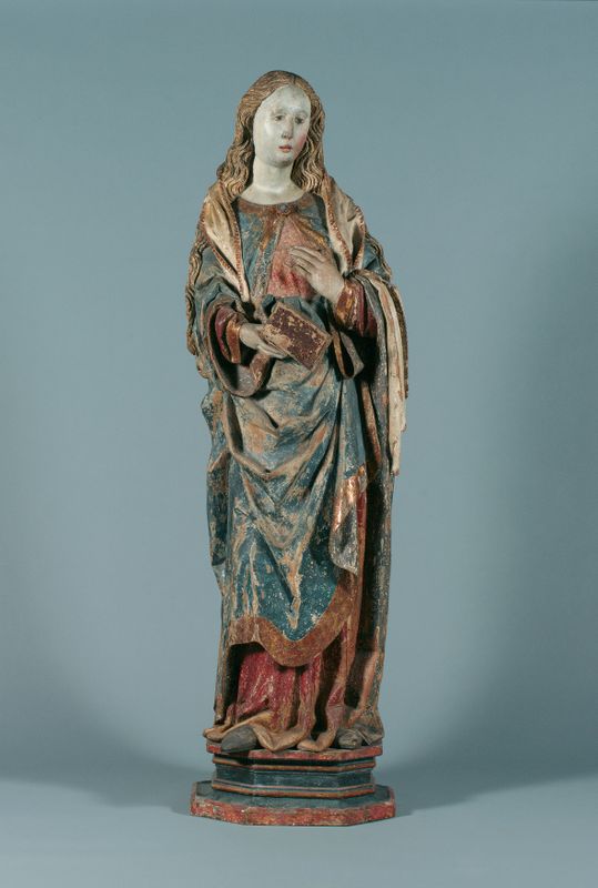 Standing Mary