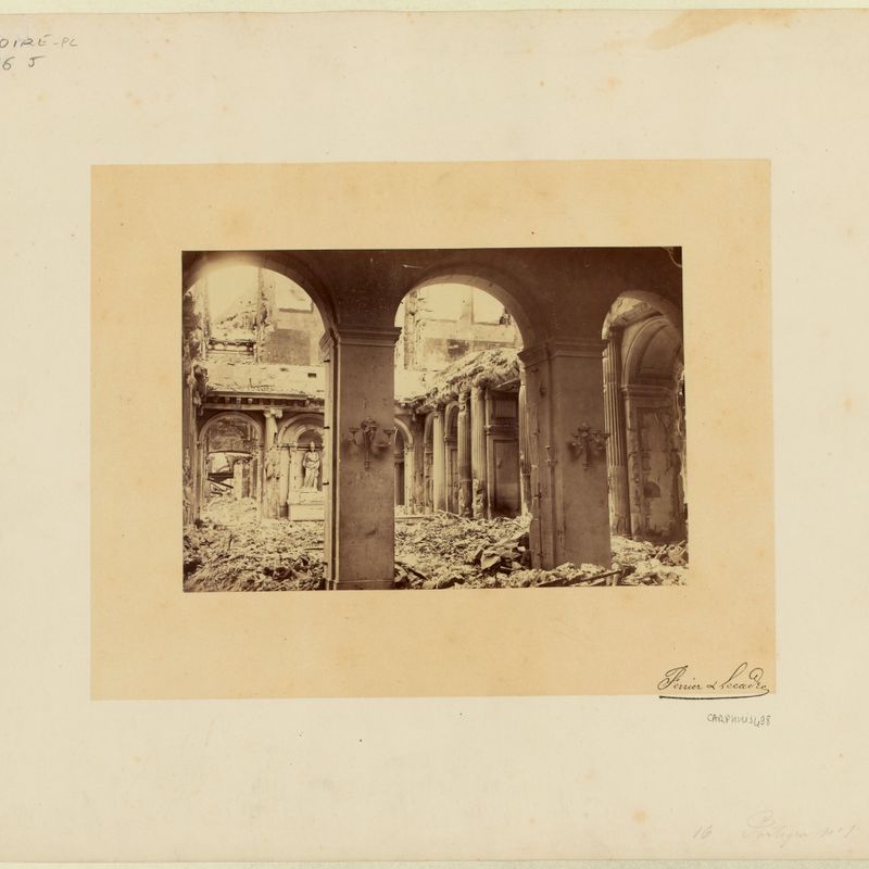 Photographies des ruines de la Commune : Portique des Tuileries.