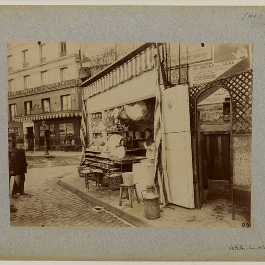 Les Halles - coin de la Rue Vauvilliers 1898