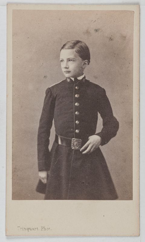 Portrait de Charles Sauvage enfant (1851-1888), dit Numa fils, acteur de théâtre entre 1870 et 1887.