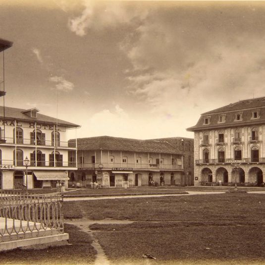 The Plaza, Panama