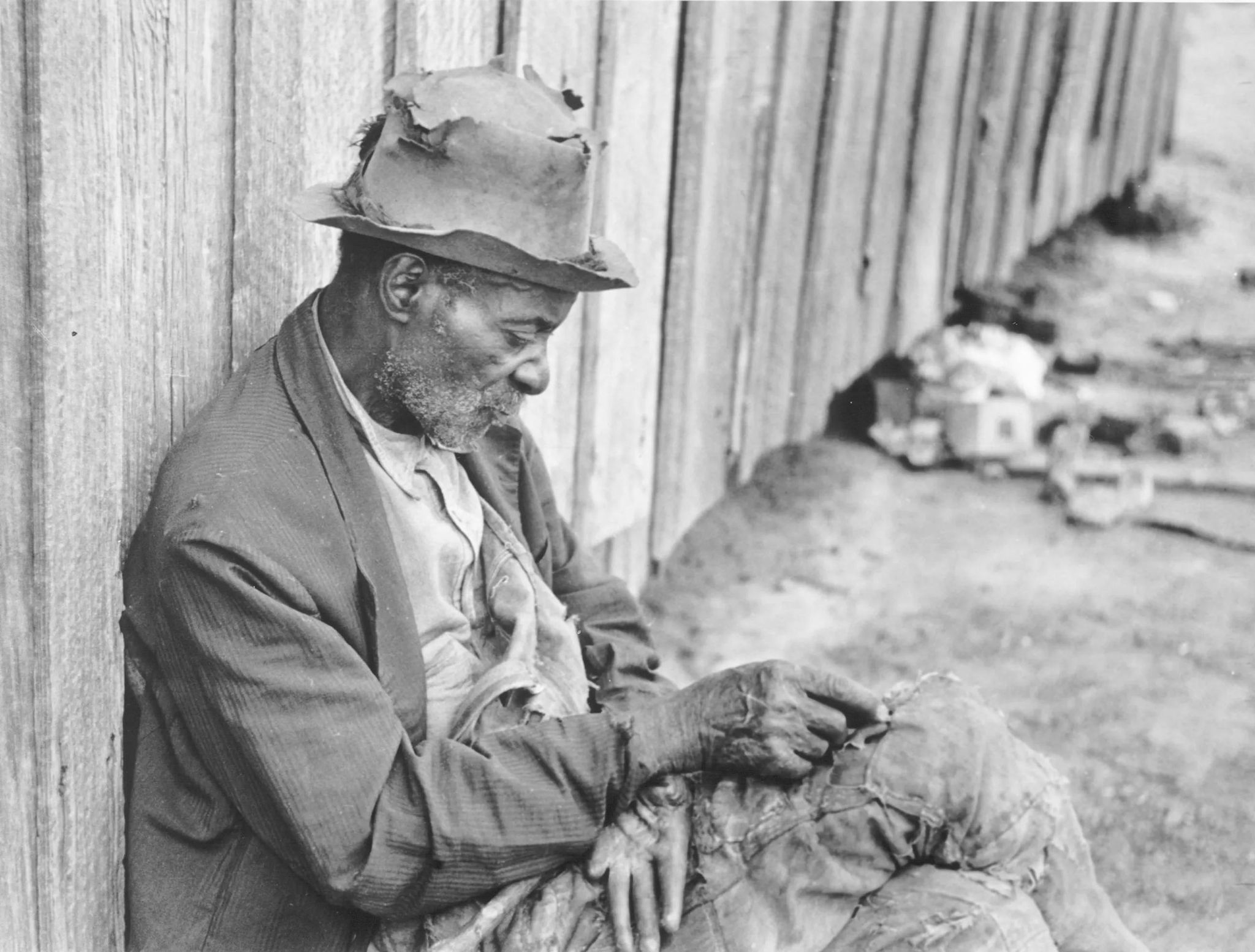 "The Whittler," an old Negro man (ex-slave) Camden, Alabama