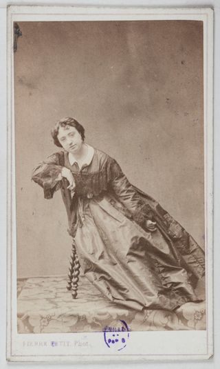 Portrait d'Adèle Page (1820-1882), actrice de théâtre entre 1840 et 1874.