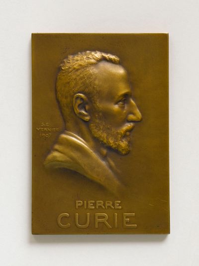 Pierre Curie (1859-1906), physicien, 1907