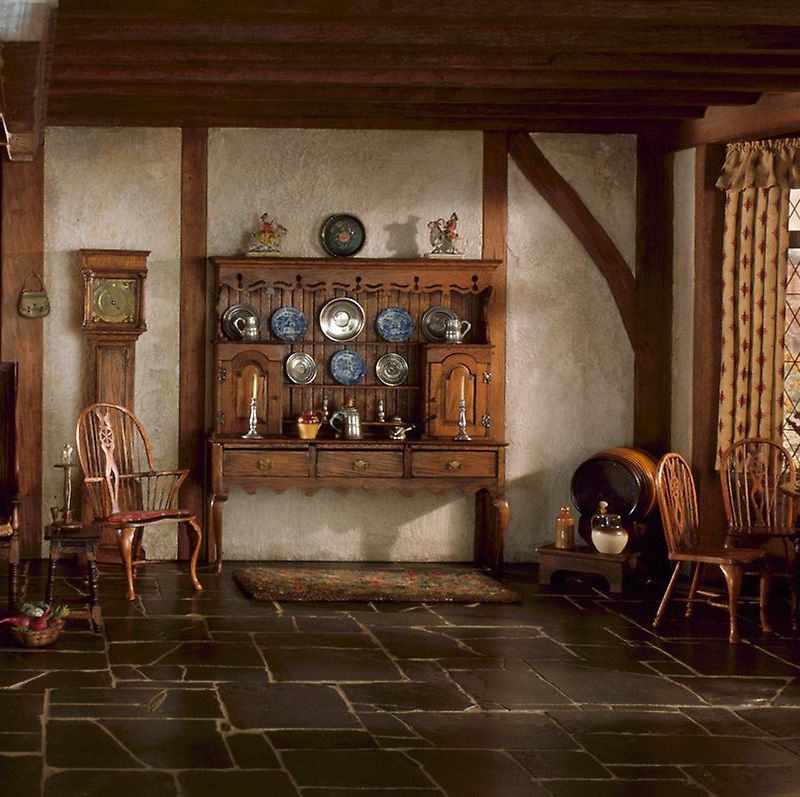 E-5: English Cottage Kitchen of the Queen Anne Period, 1702-14