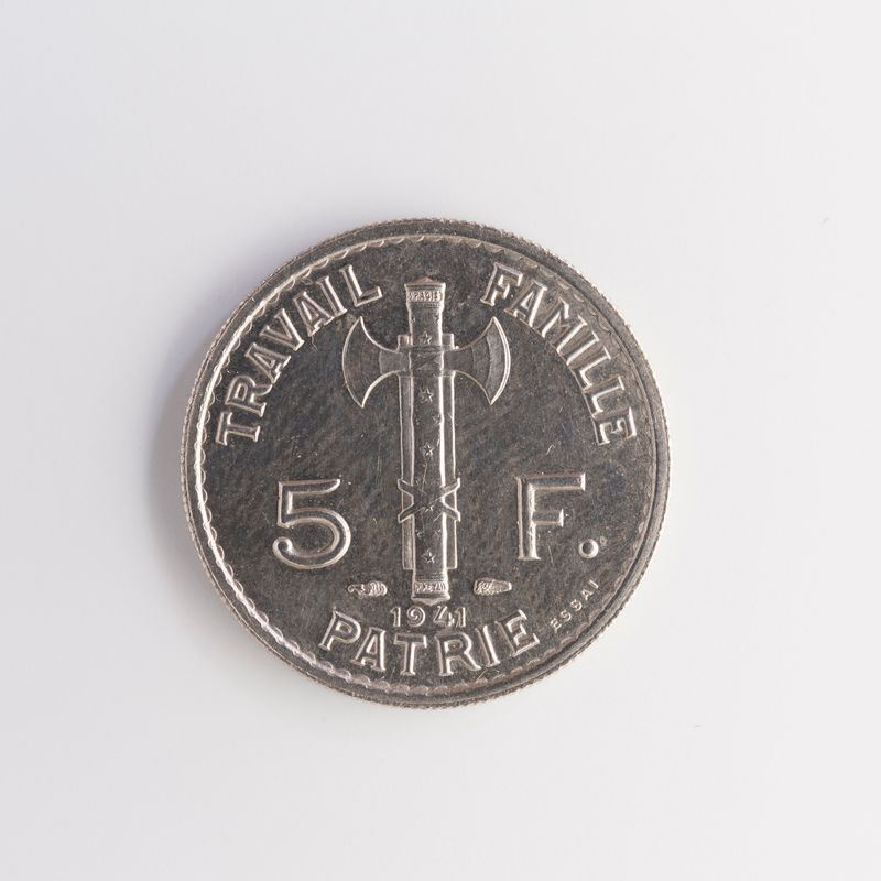 Essai en aluminium pour la pièce de 5 francs en bronze de nickel de l'Etat français, 1941