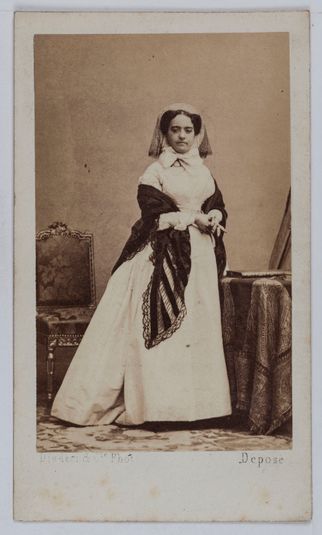 Portrait de Marie Edile Riquier (1832-1911), actrice au Théâtre du Gymnase en 1850 et à la Comédie Française entre 1856 et 1884.