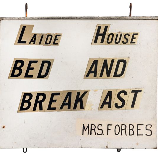 Laide House Bed and Breakfast sign