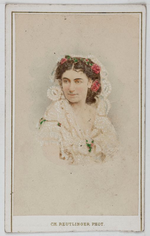 Portrait de Georgette Viguier, dite Georgette Olivier, actrice de théâtre entre 1857 et 1875.