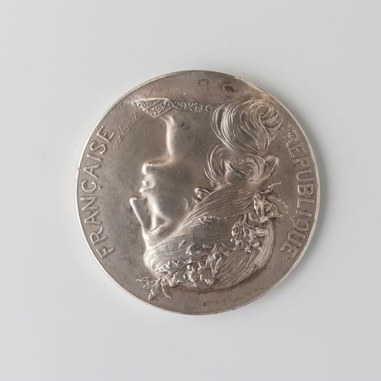 Médaille offerte à l'amiral Avellan par la ville de Nevers, octobre 1893
