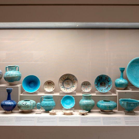 Ceramics with turquoise and enamel decorations