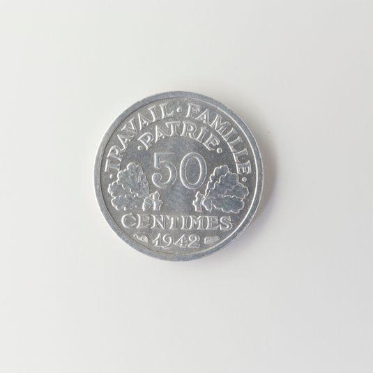 Pièce de 50 centimes en aluminium de l'Etat français, 1942