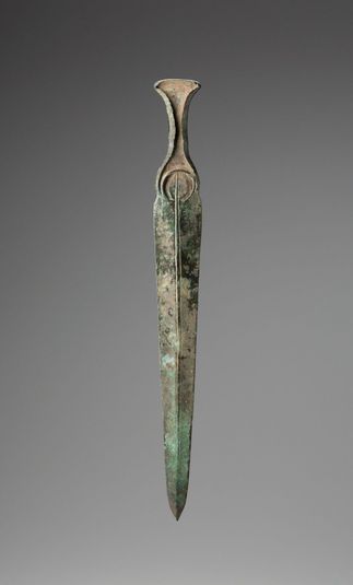 Dagger with Flanged Hilt
