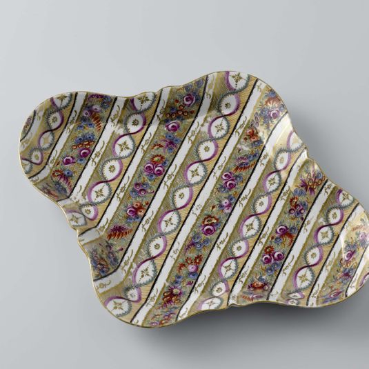 Dish or tray with ornamental borders