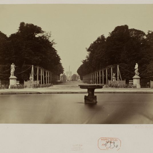 Perspective du jardin des Tuileries avec l'obélisque de la Concorde et l'arc de Triomphe, 1er arrondissement, Paris