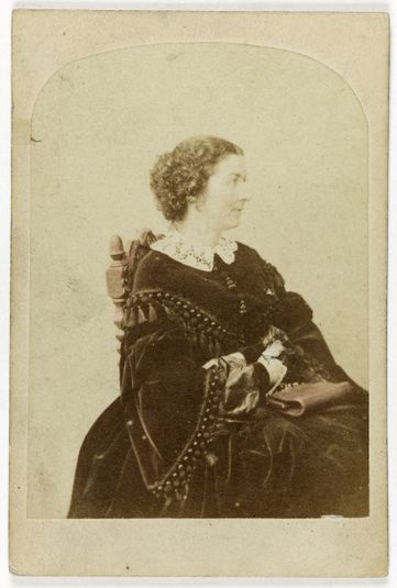 Portrait de Marie Dolorès Porrisy-Montes (1818-1861), dite Lola Montes, actrice et danseuse.