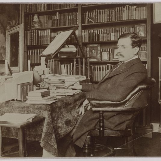 Portrait de l'écrivain Paul Bourget (1852-1925)