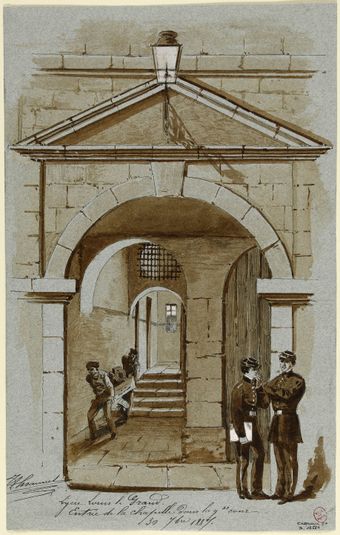123 rue Saint-Jacques, entrée de la chapelle dans la grande cour du lycée Louis Le Grand, 5ème arrondissement