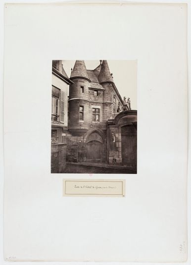 Porte de l'Hôtel de Guise (rue de Braque)