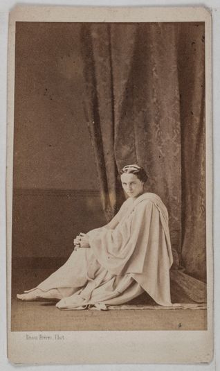Portrait de Karoly (Caroline Duveau, épouse Maubant, dite), (vers 1840- ), (actrice)