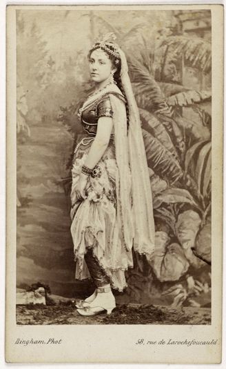 Portrait de Roze Marie, (Marie Ponsin, épouse de Mr Mapteson, dite), (1846-1926), (chanteuse et actrice)