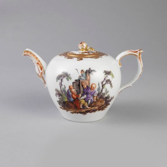 Teapot with Chinoiserie Vignettes