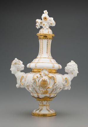 Vase
Covered Vase (alternate title)