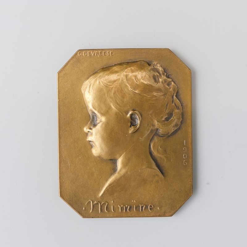 Mimine, plaquette offerte par Godefroid Devreese et Paul Fisch à leurs confrères de la société de la médaille d'art belge