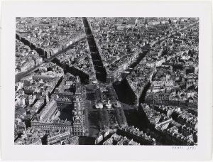 Vue aérienne de Paris : la place de la République et le boulevard Voltaire, 3ème, 10ème et 11ème arrondissements, Paris.