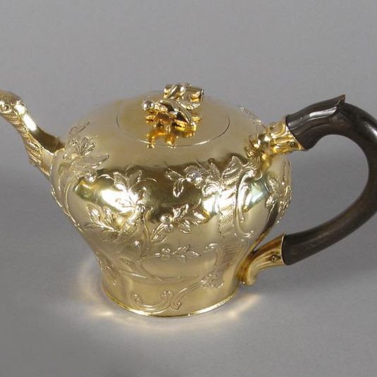 Tea pot from the Augsburg Service